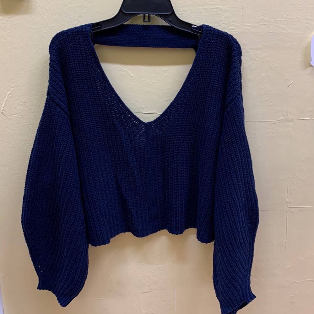 URBAN OUTFITTERS BLUE KNITTED SWEATER (S)